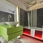 Le Dormeur Du Val Hotel