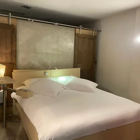 ホテル Le Dormeur Du Val