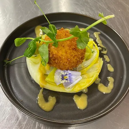 ホテル Le Dormeur Du Val Charleville-Mézières