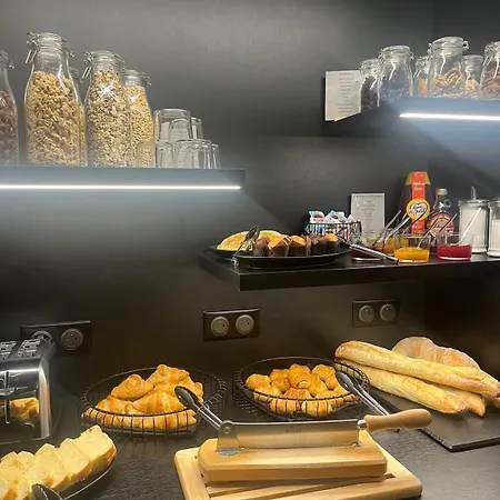 Le Dormeur Du Val Charleville-Mézières