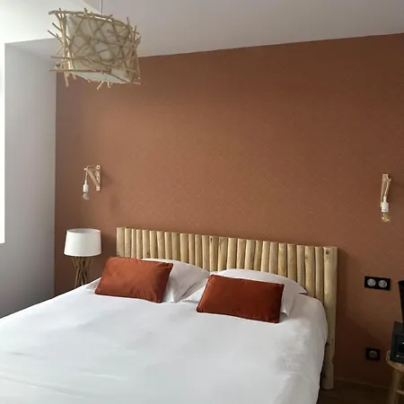 Otel Le Dormeur Du Val 4*