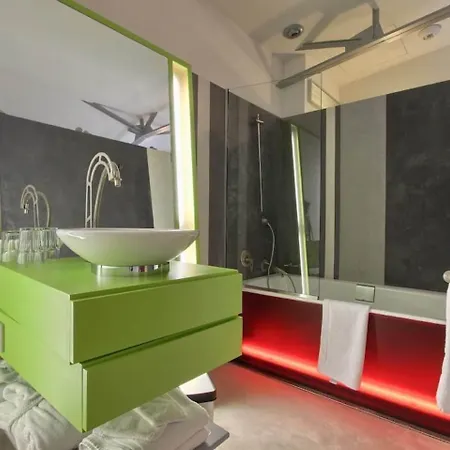 Le Dormeur Du Val Otel