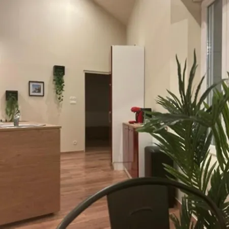 Le Dormeur Du Val Отель 4*