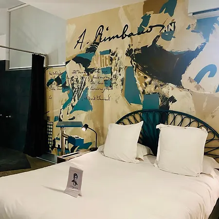 Отель Le Dormeur Du Val 4*