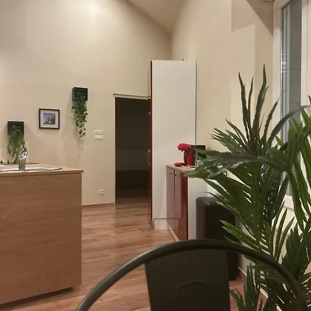 Le Dormeur Du Val Отель 4*