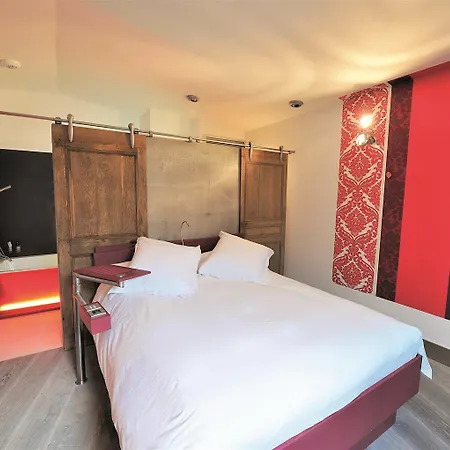 ホテル Le Dormeur Du Val Charleville-Mézières