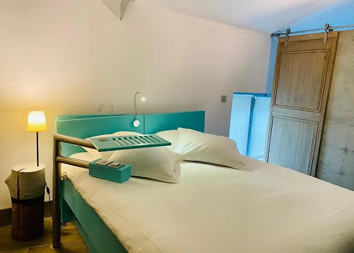 Le Dormeur Du Val מלון Charleville-Mézières