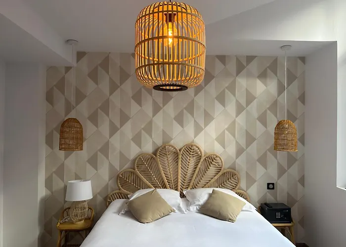 Hotel Le Dormeur Du Val Charleville-Mezieres