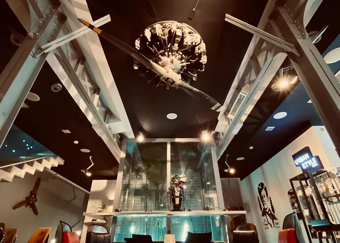 מלון Le Dormeur Du Val Charleville-Mézières